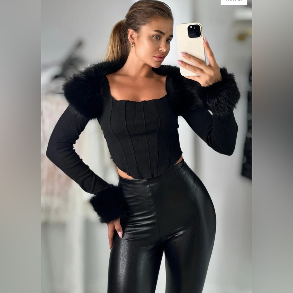 JESSICA BARA JURISALIN FUR SHRUG AND TOP